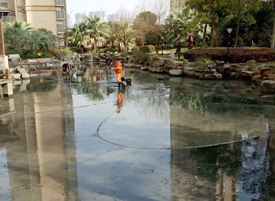 宽城景观池淤泥清理